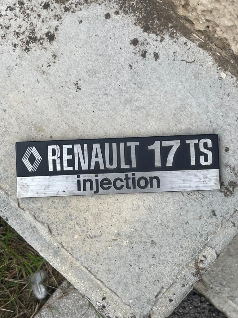Injection RENAULT 17 (R17) TS INJECTION LesAnciennes.com
