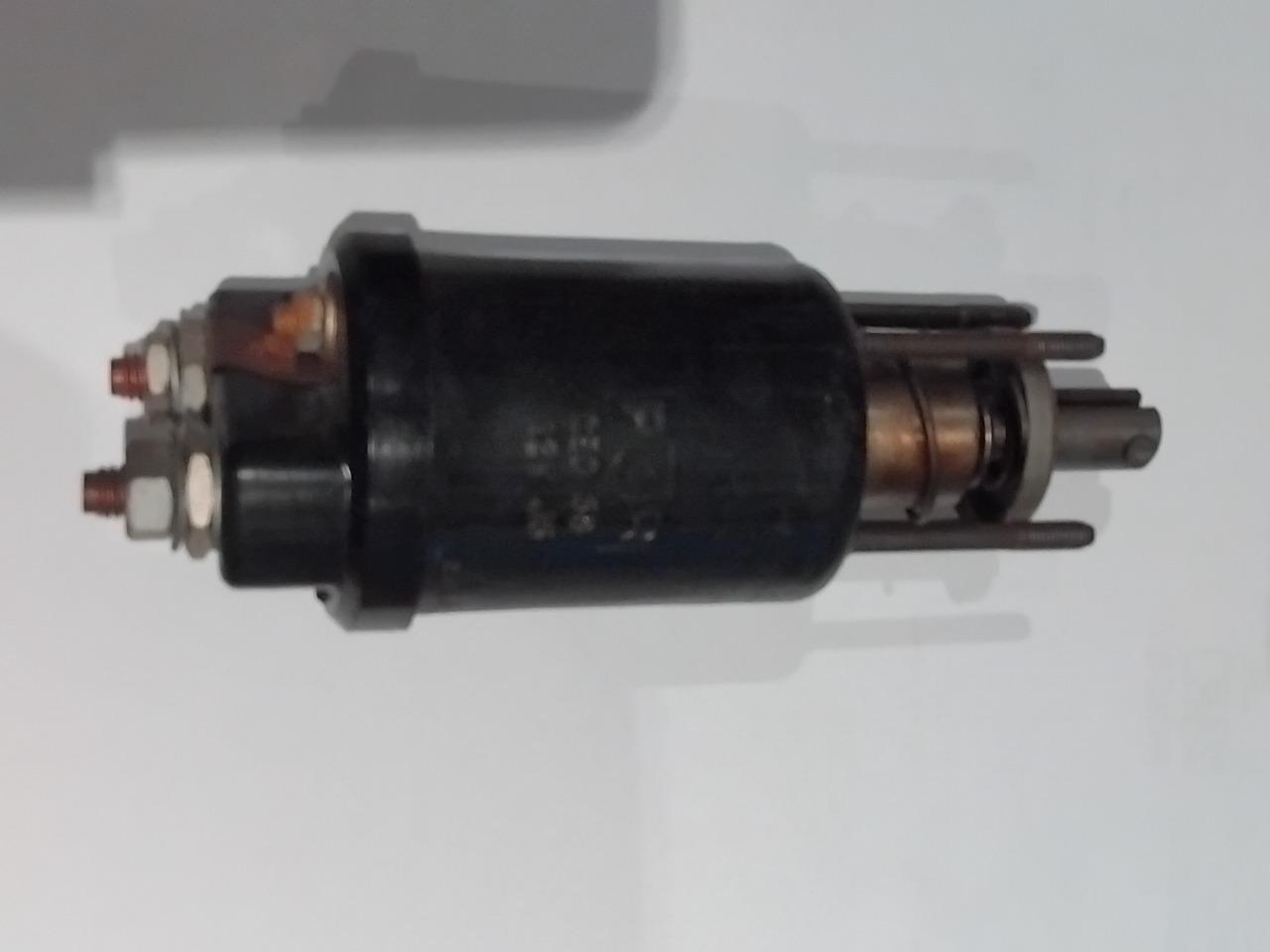 Contacteur démarreur PEUGEOT 403 LesAnciennes.com