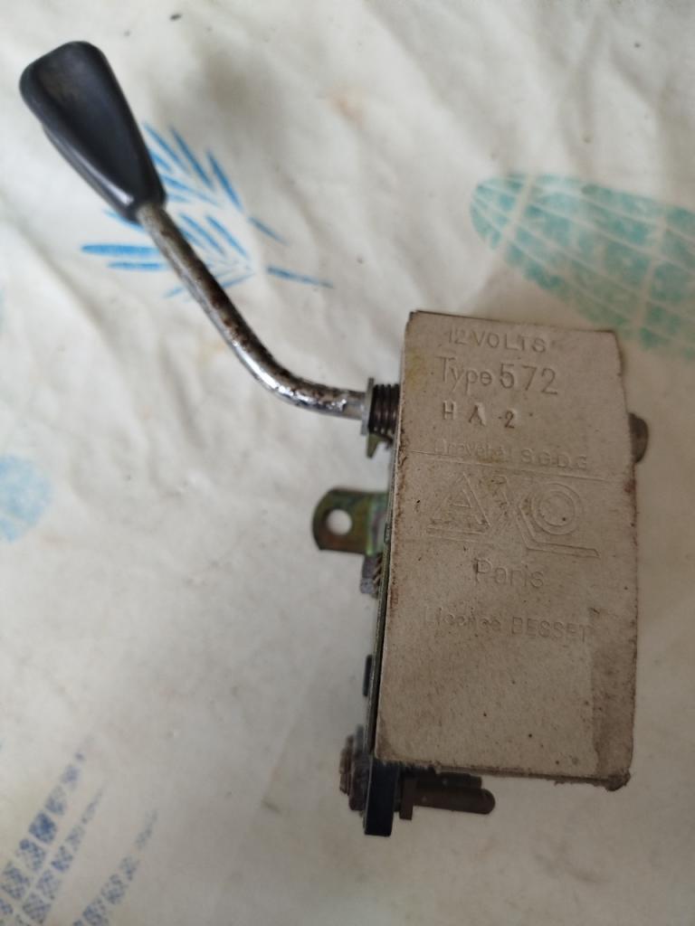 Commodo clignotants pour CITROEN Ami 6 LesAnciennes.com