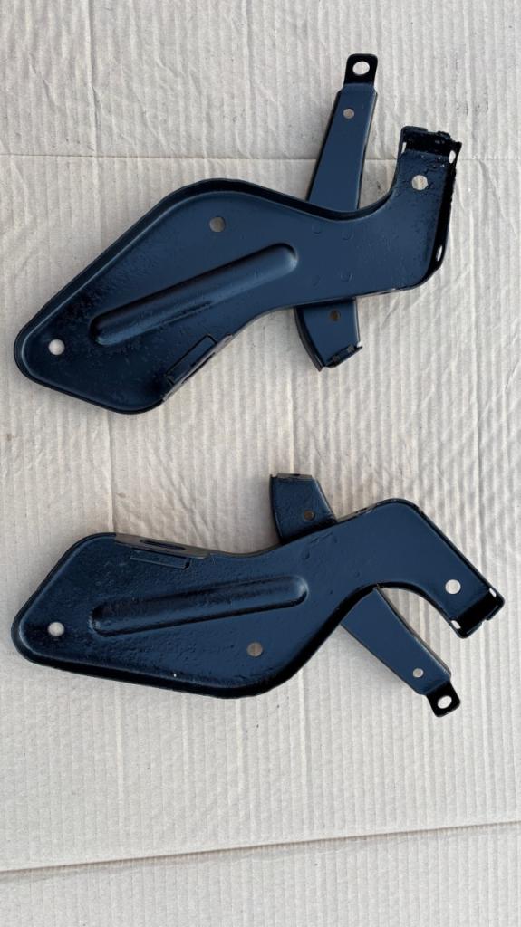 Supports pare-chocs CITROEN DS Modèle 1962 - 1967 LesAnciennes.com