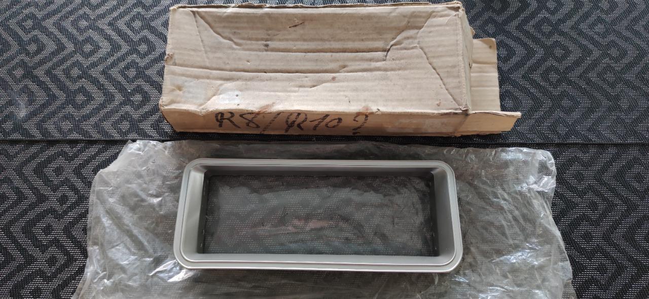 Contour vide poches RENAULT 8 (R8) 10 (R10) LesAnciennes.com