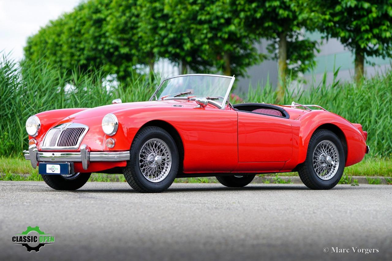 MG MGA 1600 - 1960 LesAnciennes.com