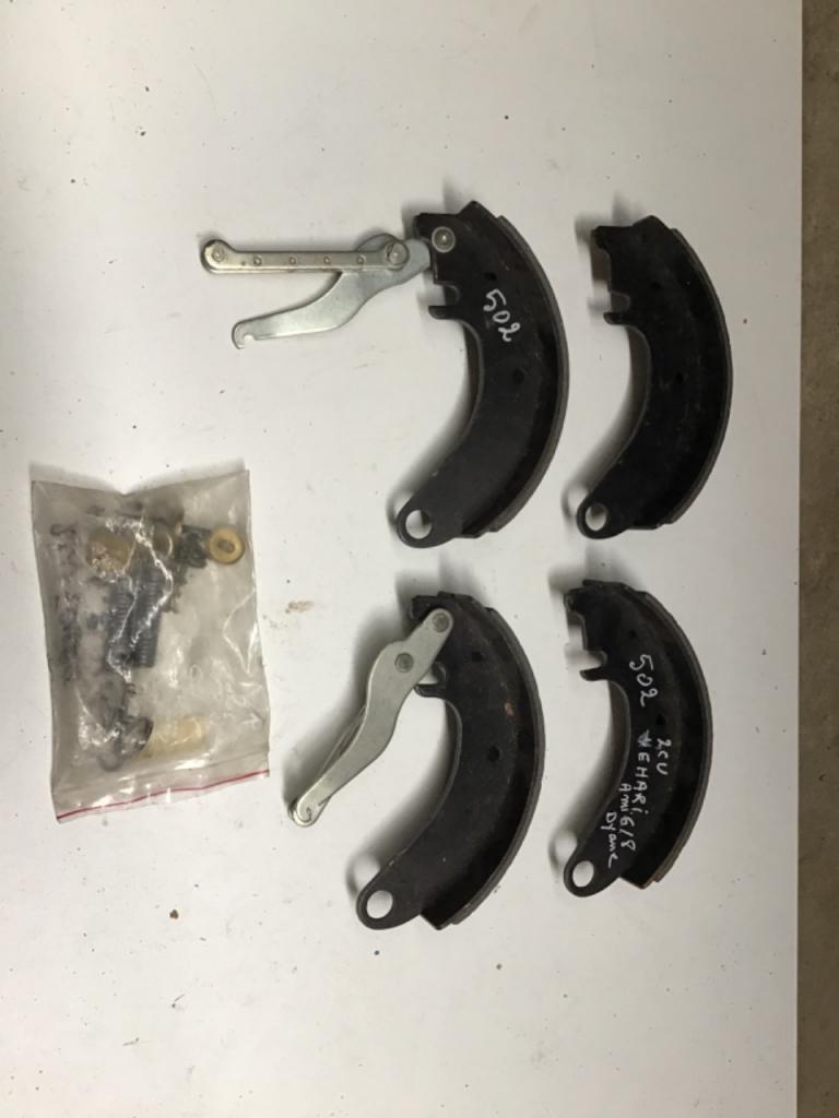 MÂCHOIRES DE FREINS AVANT CITROEN 2CV LesAnciennes.com