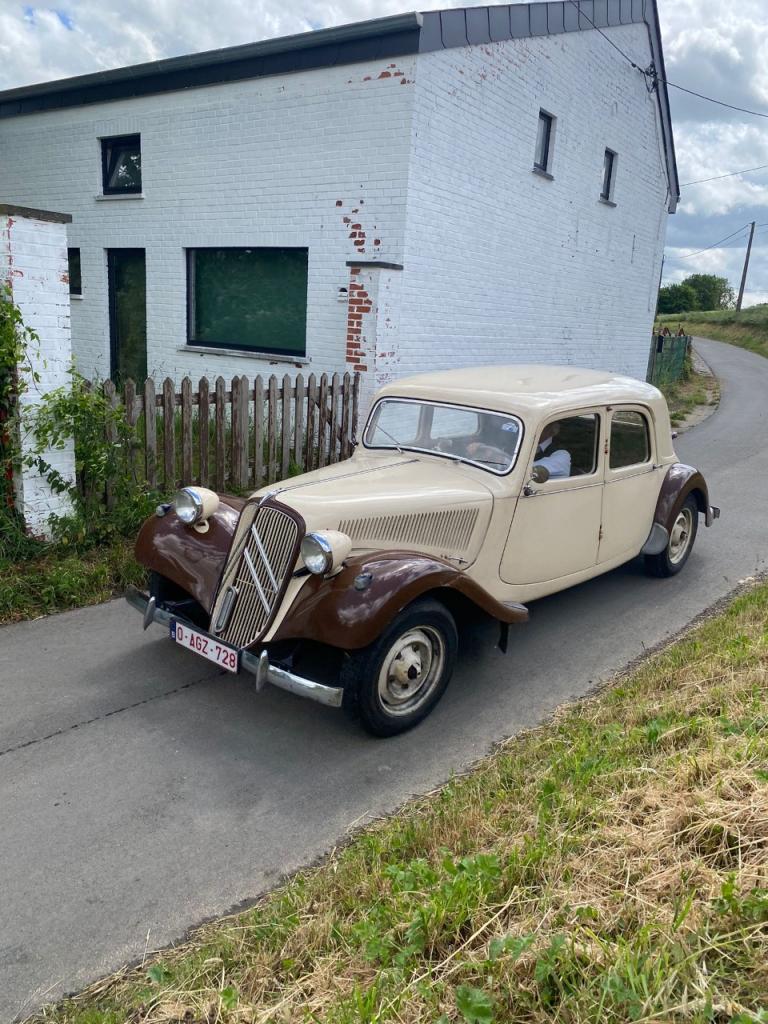 CITROEN Traction 11 B Limousine - 1954 LesAnciennes.com