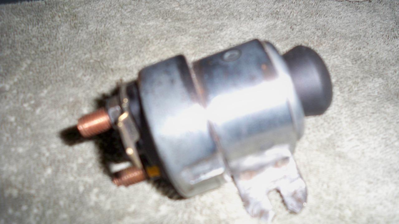 Lanceur MG MGB LesAnciennes.com