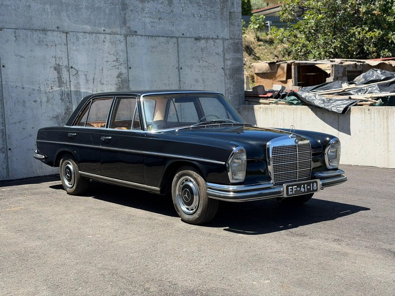1967 Mercedes-Benz 280 SE (W108) LesAnciennes.com