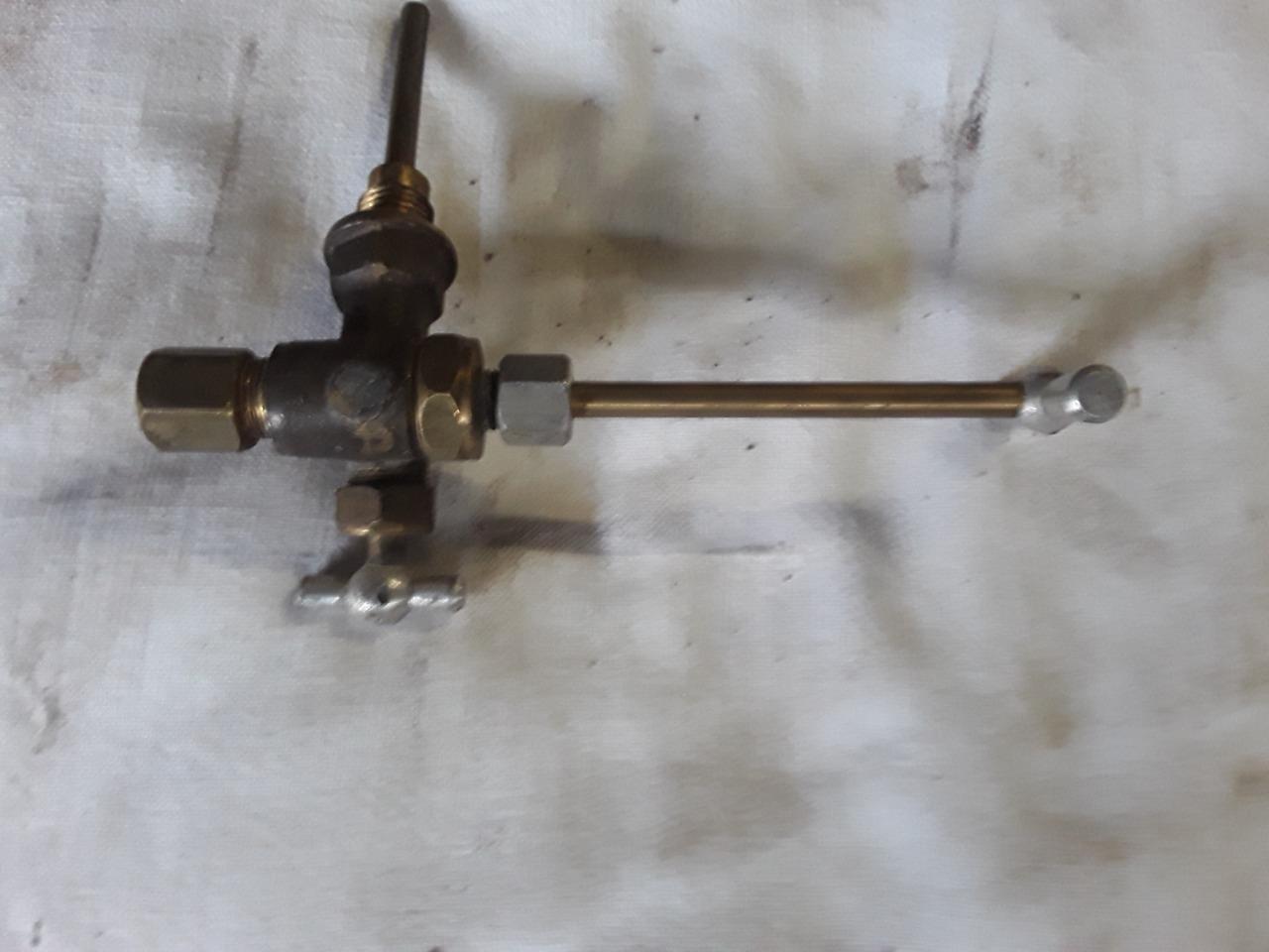 Robinet neuf pourC4 à double fermeture LesAnciennes.com