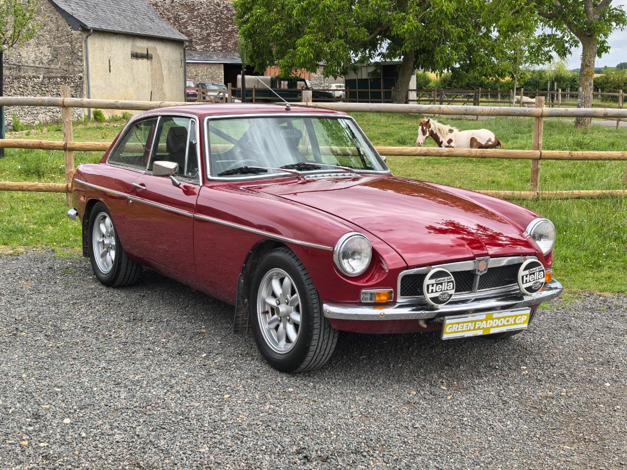 MG MGB GT - 1974 LesAnciennes.com
