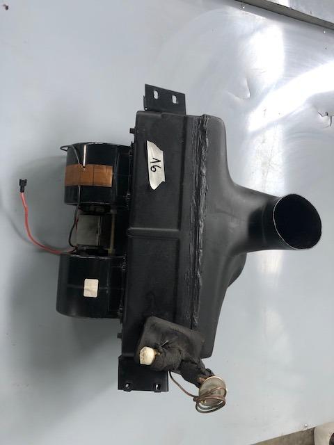 Boitier chauffant Ferrari 512 BBi LesAnciennes.com