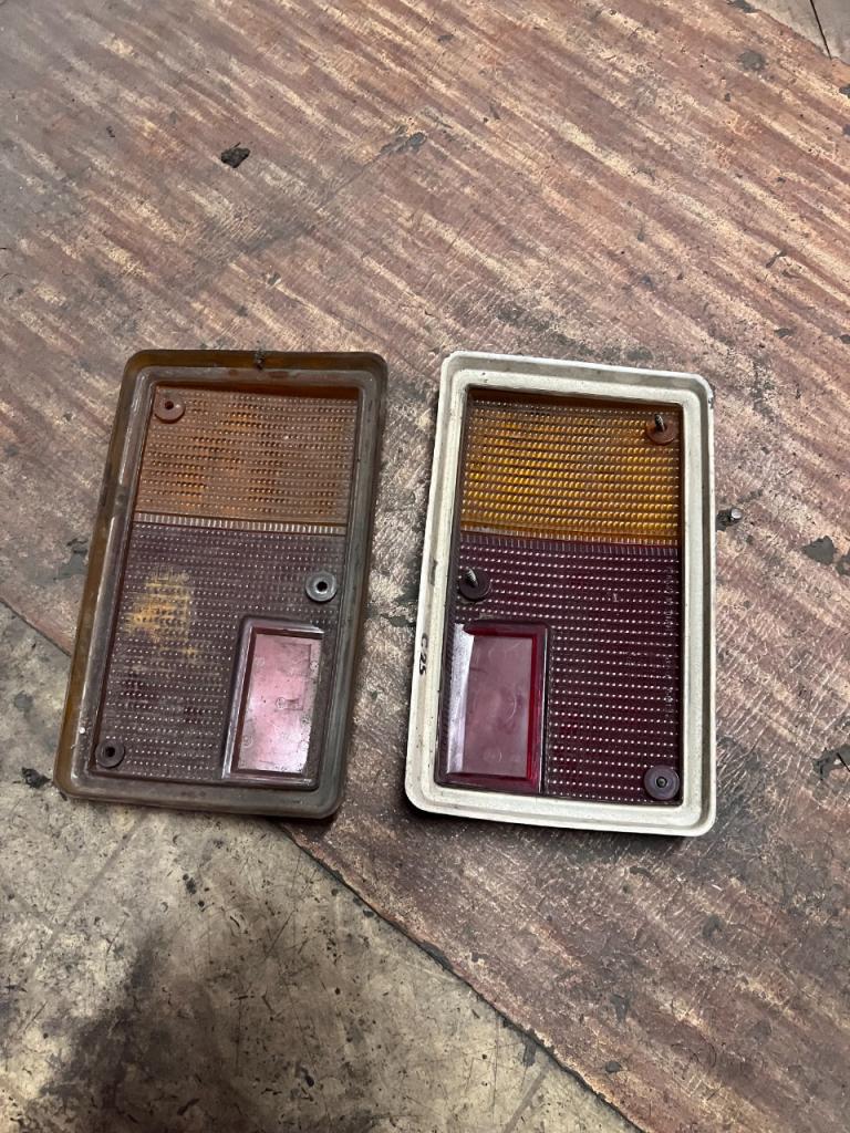 Feux PEUGEOT 104 LesAnciennes.com