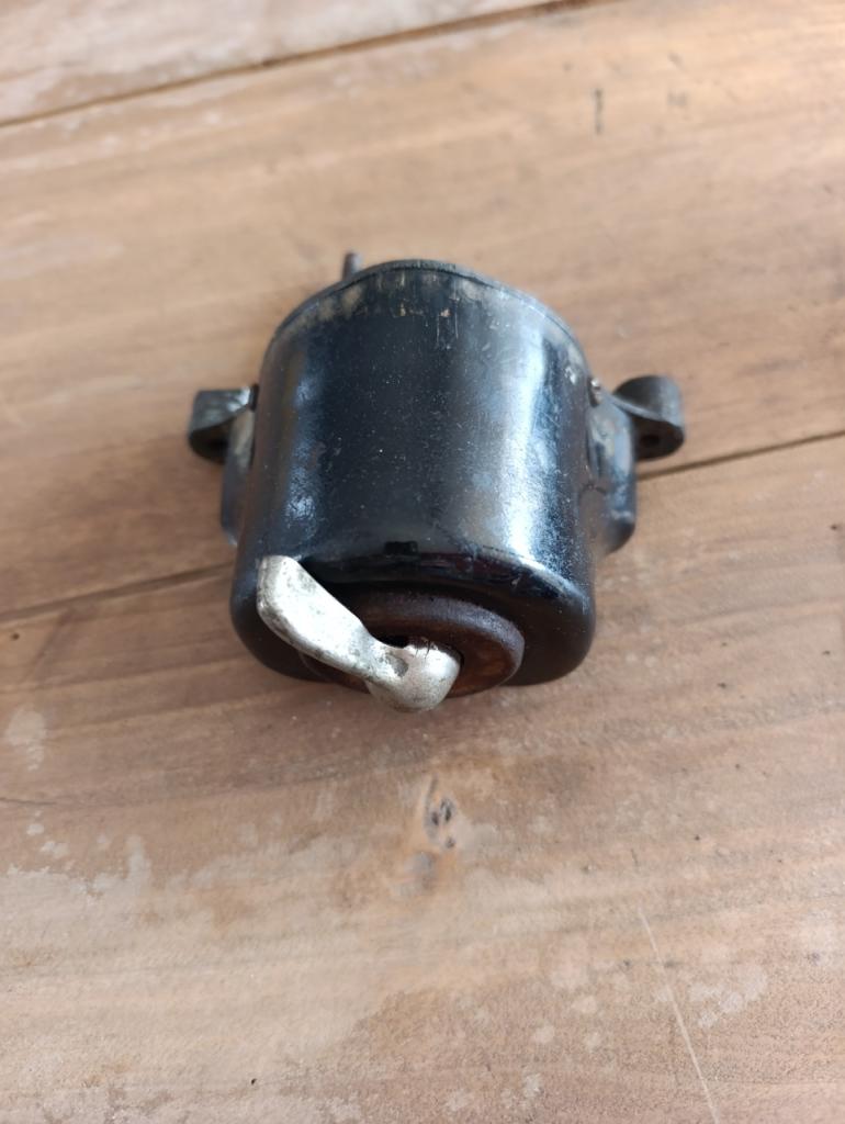 Moteur essuie glace MOTEUR ESSUIE GLACE DUCELLIER LesAnciennes.com
