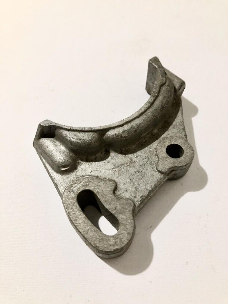 Support de dynamo FIAT 600 d e Multipla LesAnciennes.com