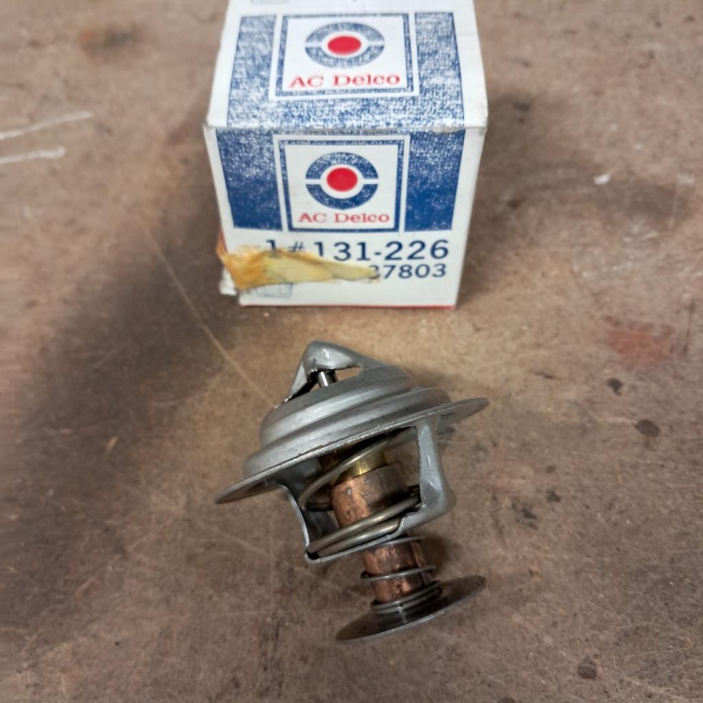 Calorstat . Ac delco 131-226 neuf LesAnciennes.com