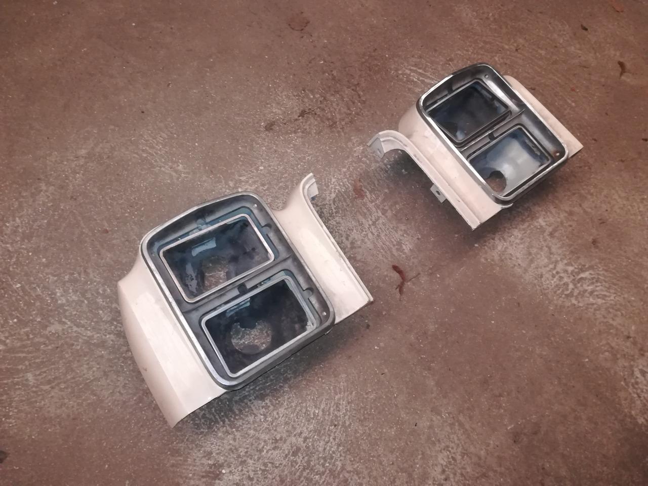 Support de phare CHEVROLET Malibu chevelle LesAnciennes.com