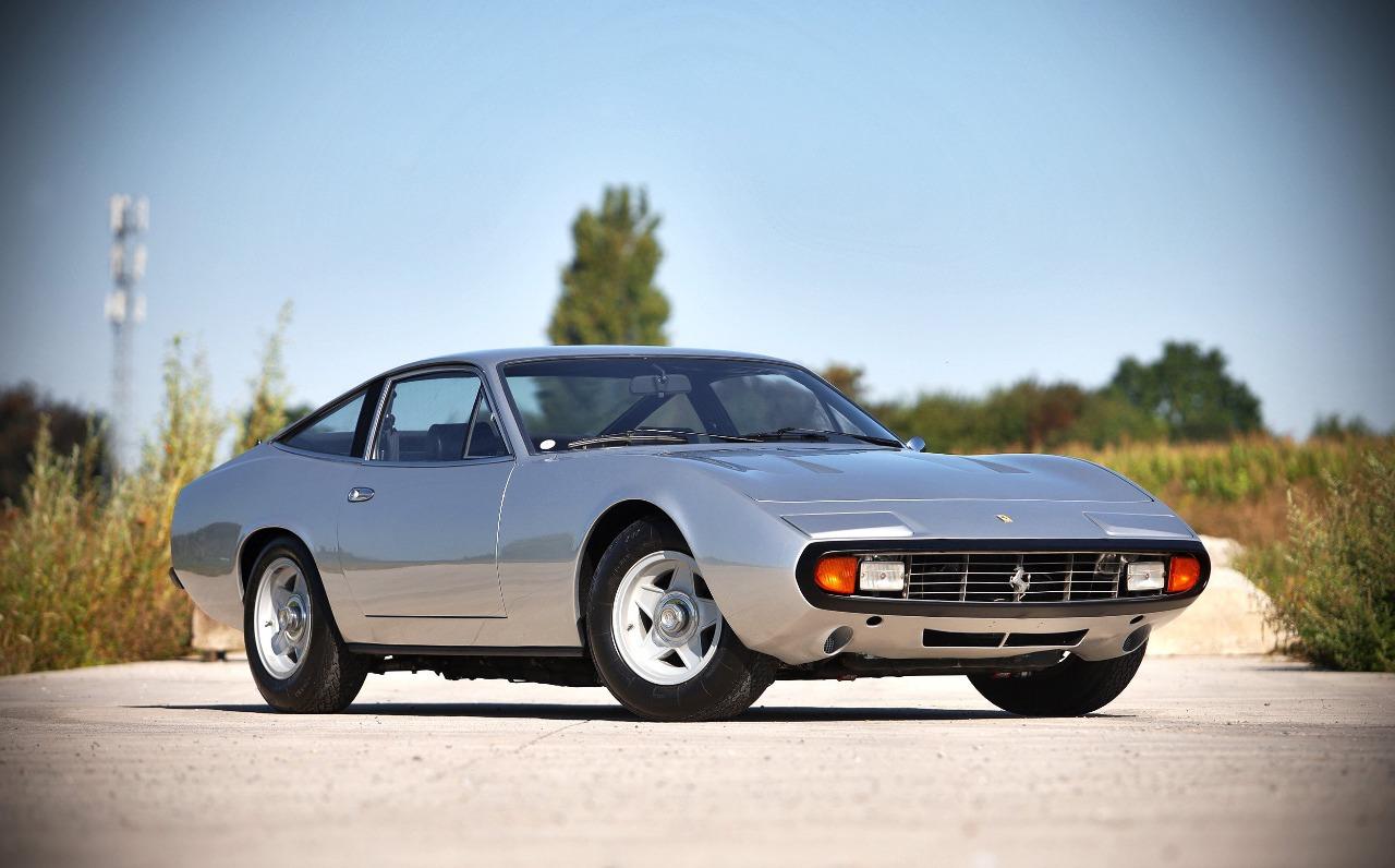 FERRARI 365 GTC/4 V12 - 1972 LesAnciennes.com