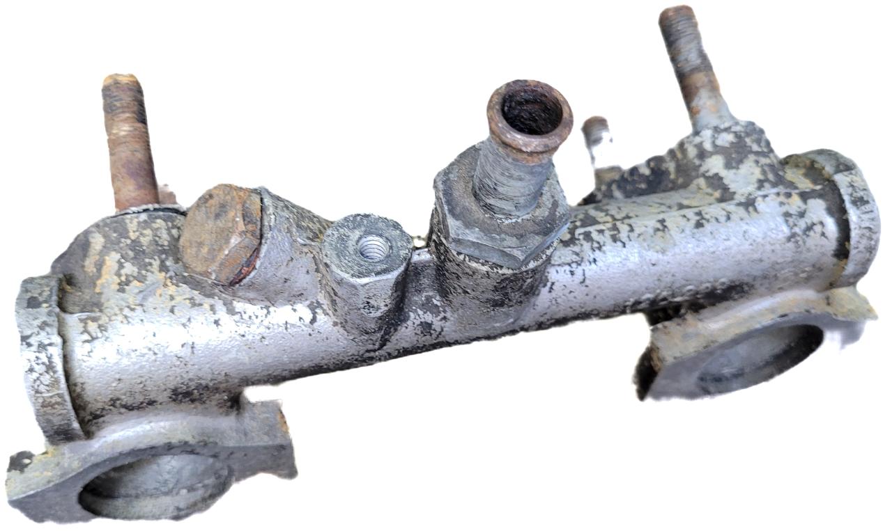 PIPE D'ADMISSION SU HS2 MG 1300 LesAnciennes.com