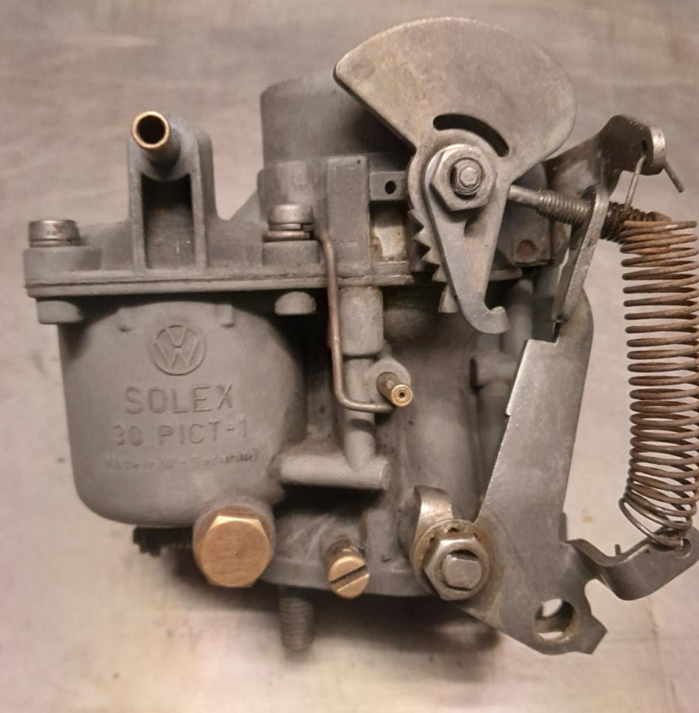 VOLKSWAGEN Coccinelle Carburateur Solex LesAnciennes.com