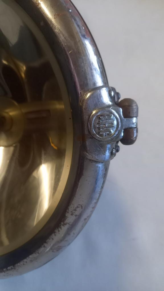 Paire de phares BRC LesAnciennes.com