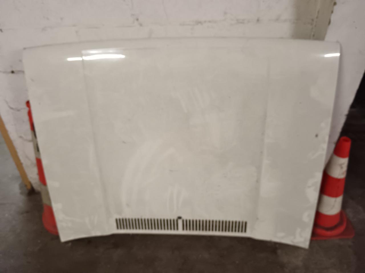 Capot VOLKSWAGEN Golf I LesAnciennes.com