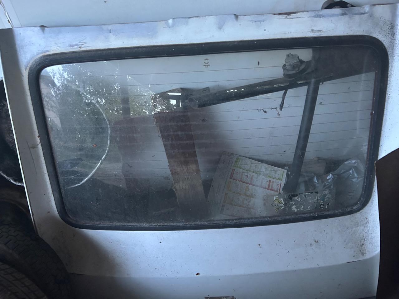 Lot de pièces RENAULT 16 (R16) LesAnciennes.com