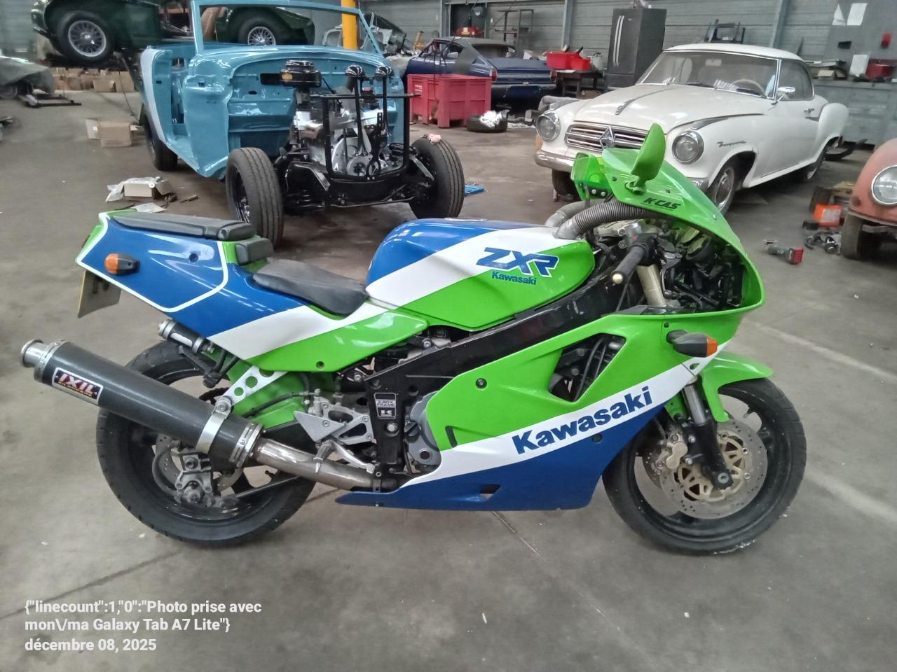 KAWASAKI ZXR 400 - 1990 LesAnciennes.com