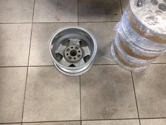 Jantes FIAT 124 COUPE ET SPIDER LesAnciennes.com