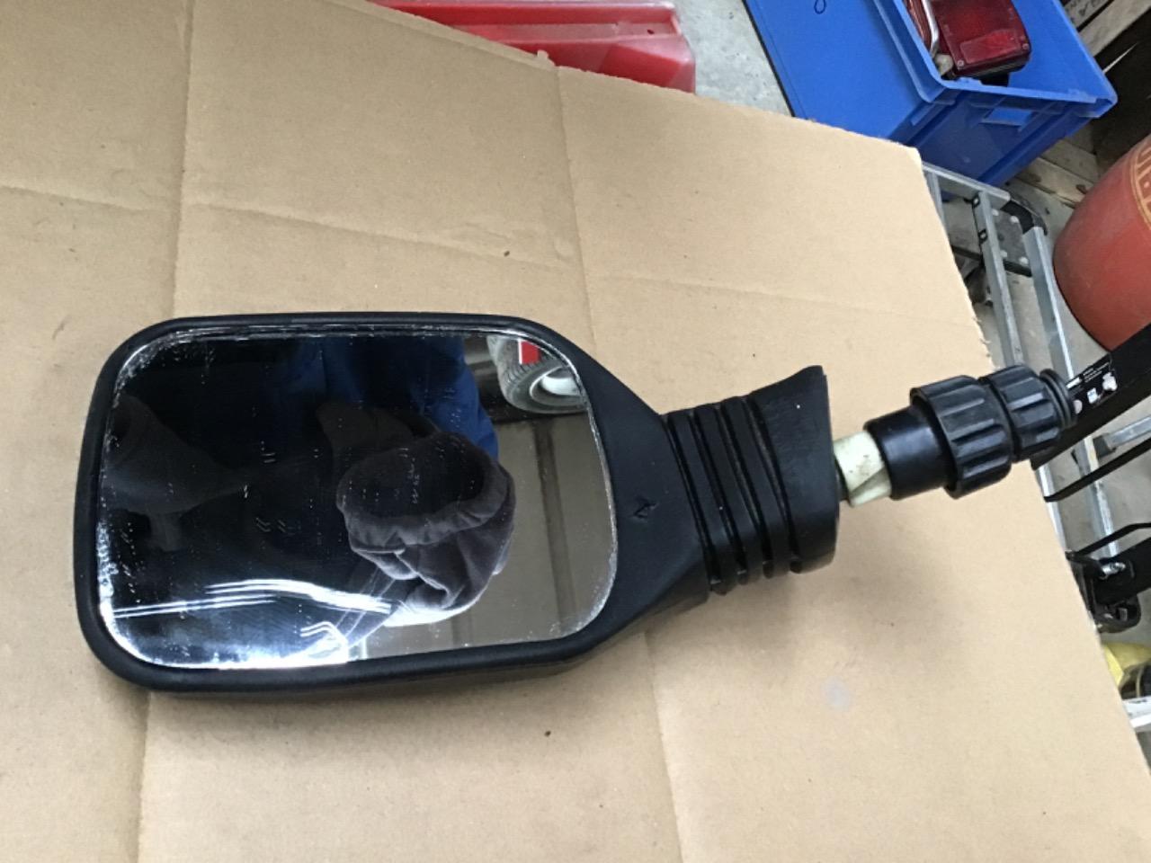 RÉTROVISEUR GAUCHE TALBOT HORIZON LesAnciennes.com