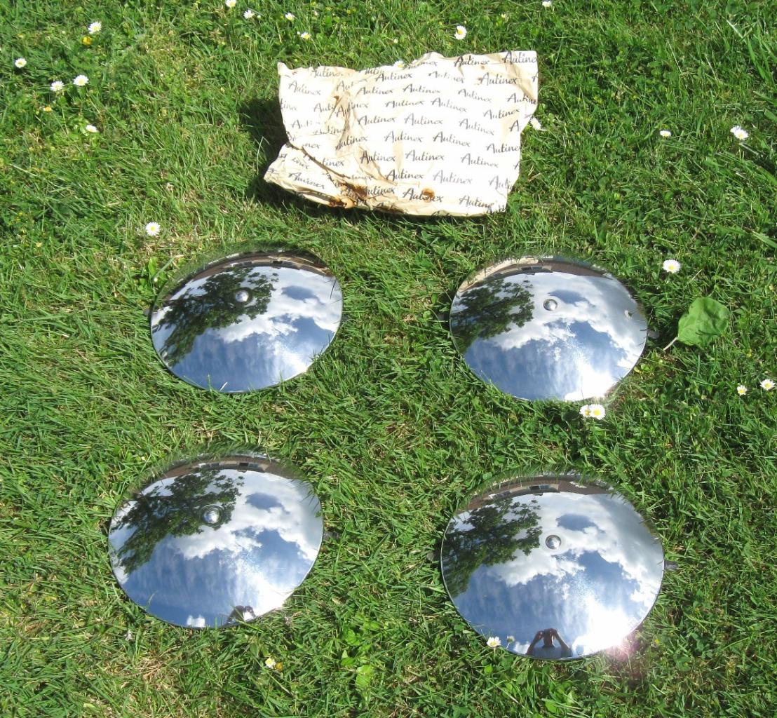 4 Enjoliveurs de roues Autinex CITROEN ID ou DS LesAnciennes.com