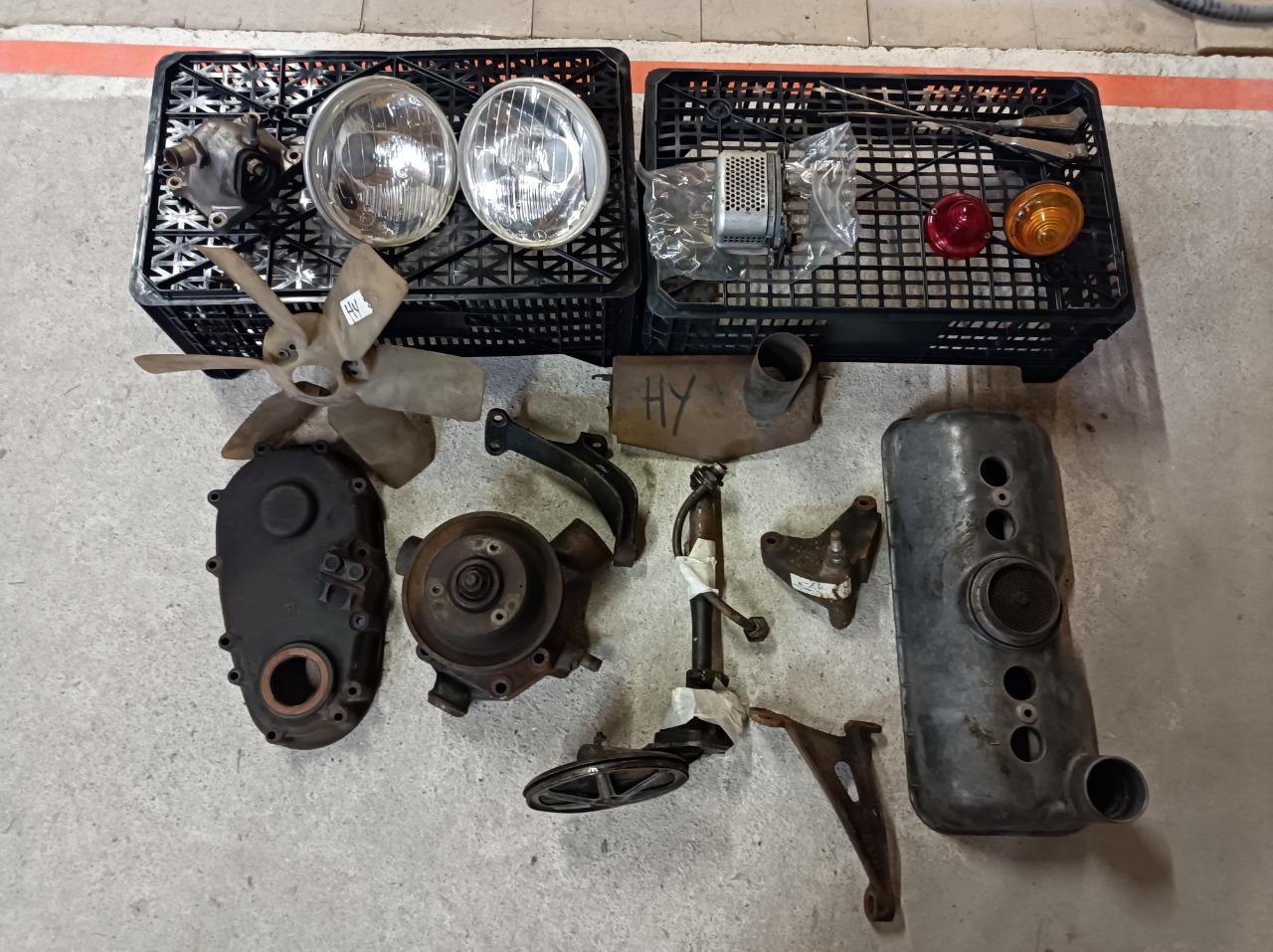 Lot de Pièces CITROEN HY LesAnciennes.com