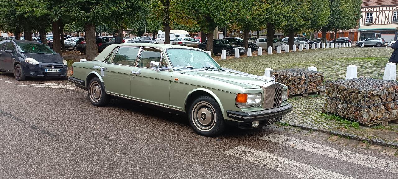 ROLLS ROYCE Silver Spur - 1981 LesAnciennes.com
