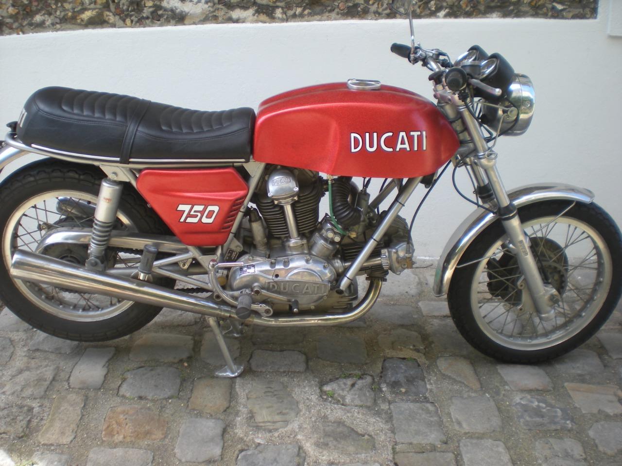 Réservoir à Essence Jaune Pour Ducati 750 GT 1972 - Neuf, Personnalisé, Acier Peint, Avec Bouchon