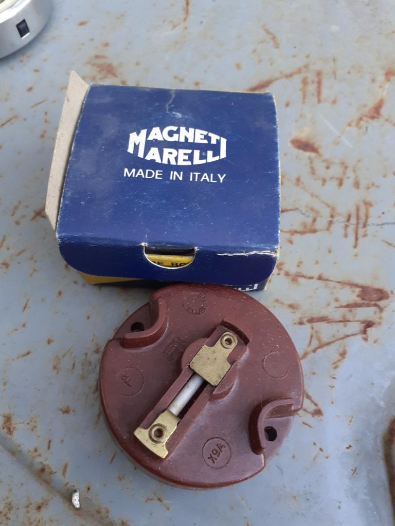 Doigt allumeur FIAT 124 Spider LesAnciennes.com