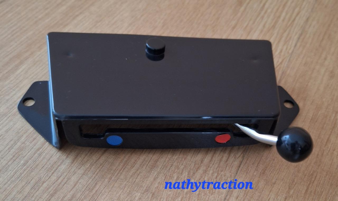 Manette de chauffage en plastique noir pour 2CV LesAnciennes.com