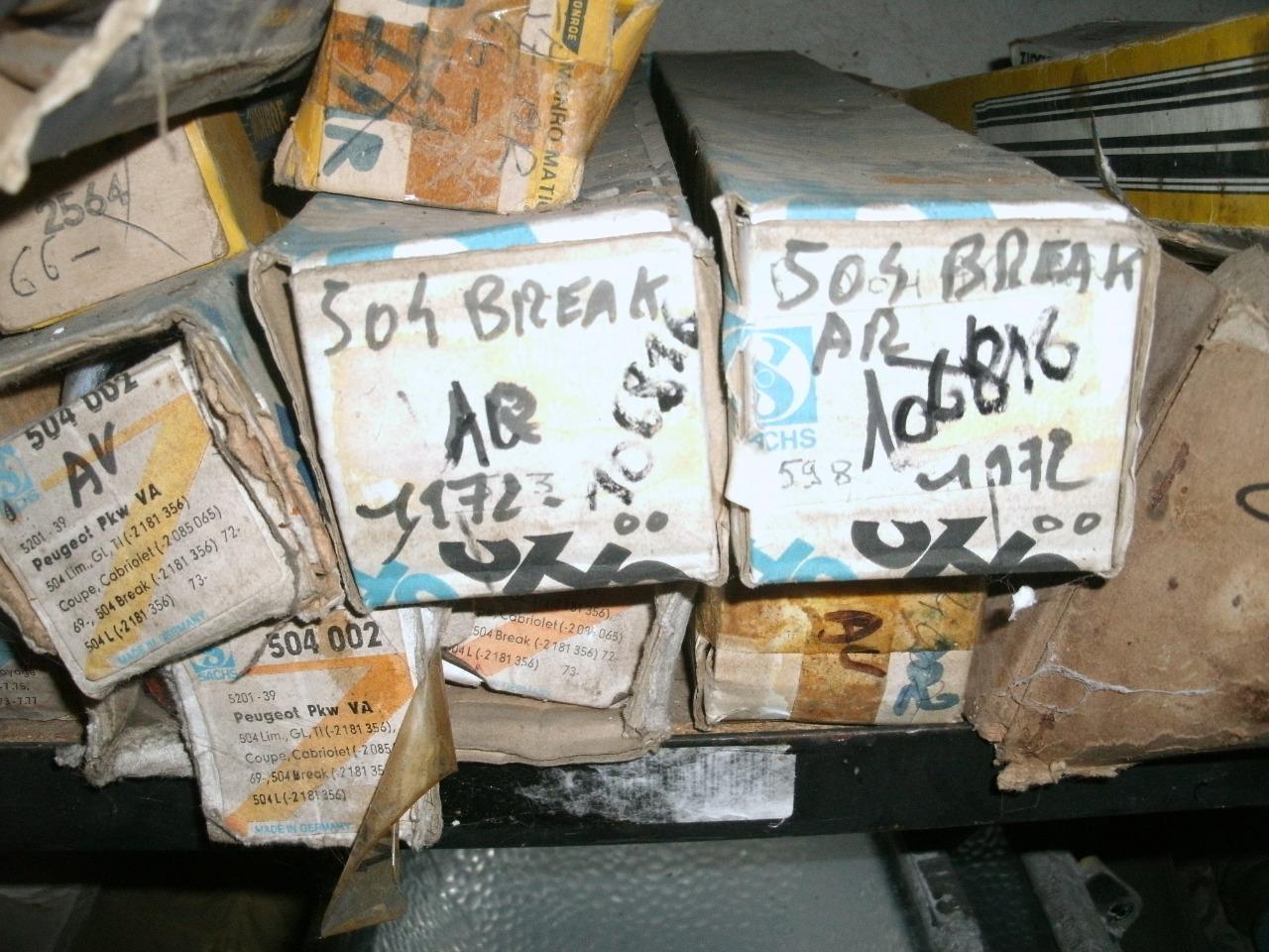 Porte PEUGEOT 204 LesAnciennes.com