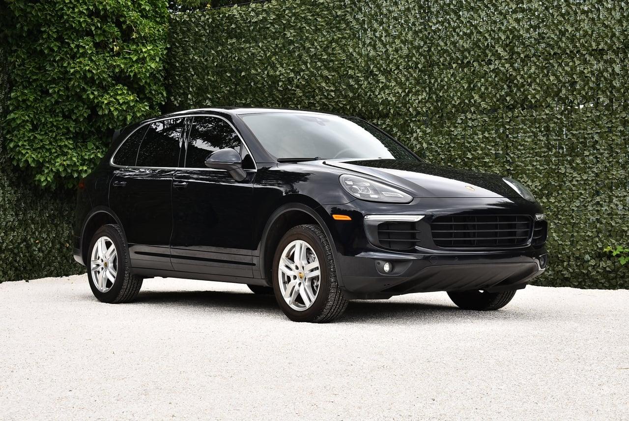 2016 Porsche Cayenne SUV 3,6L V6 LesAnciennes.com