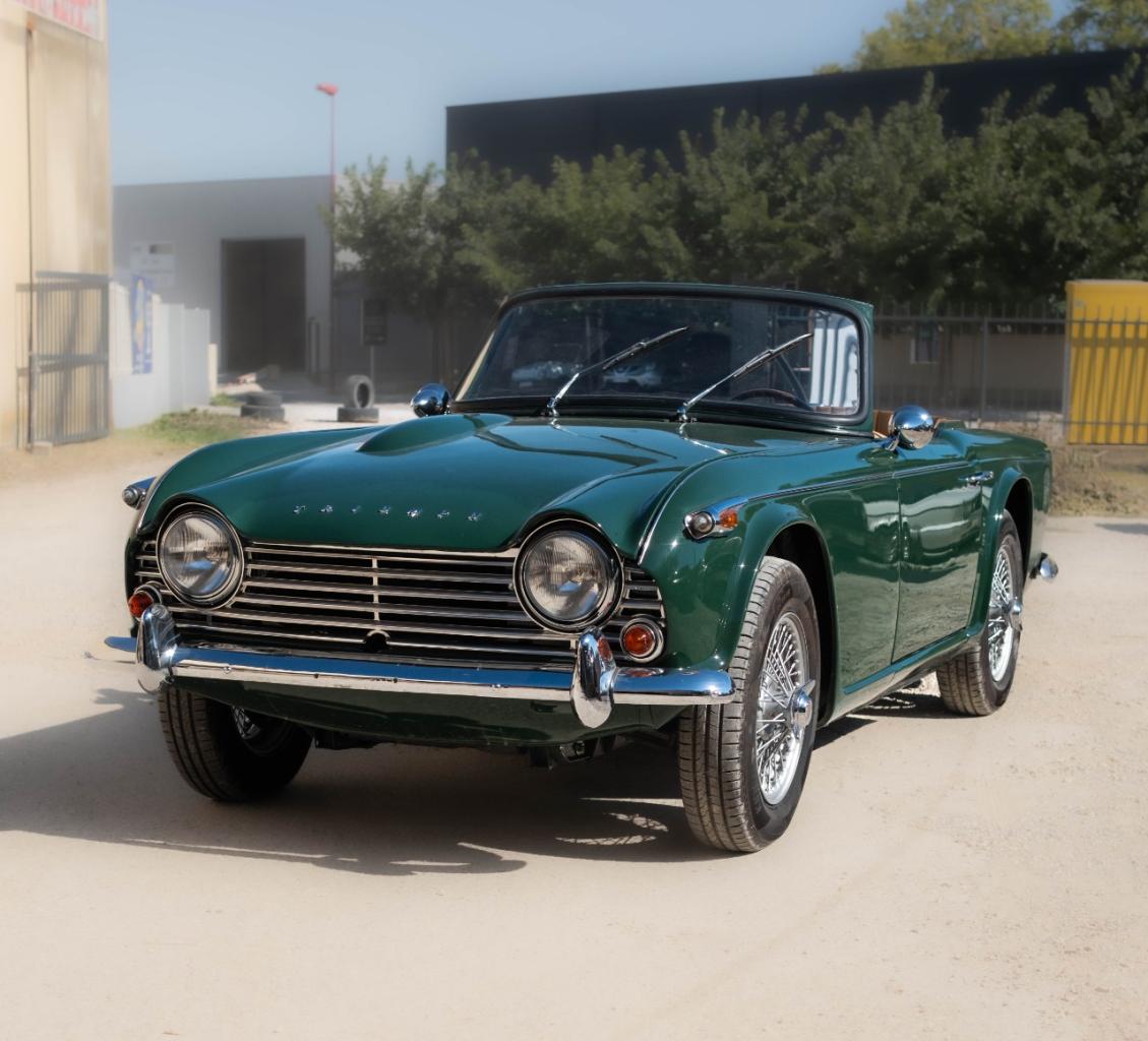 TRIUMPH TR4A IRS - 1967 LesAnciennes.com