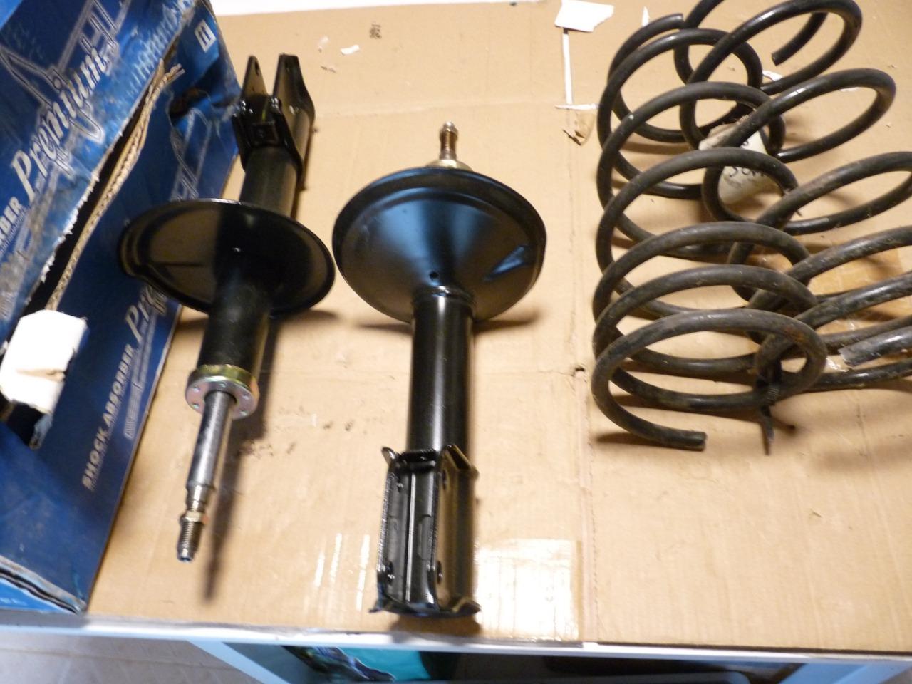 Lot amortisseurs /ressorts avant RENAULT Clio 1/2 LesAnciennes.com