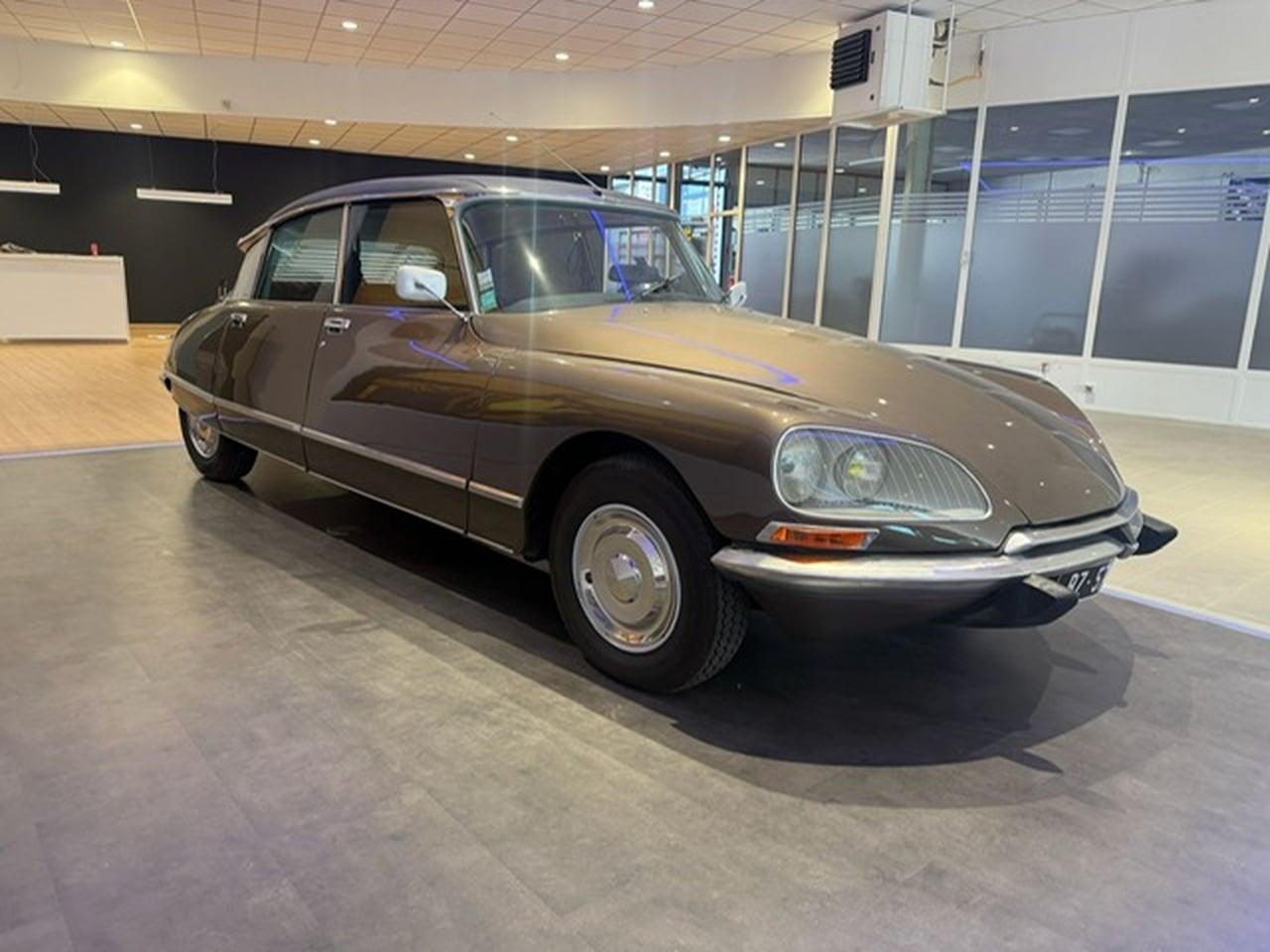 1973 Citroën DS 23 Pallas LesAnciennes.com