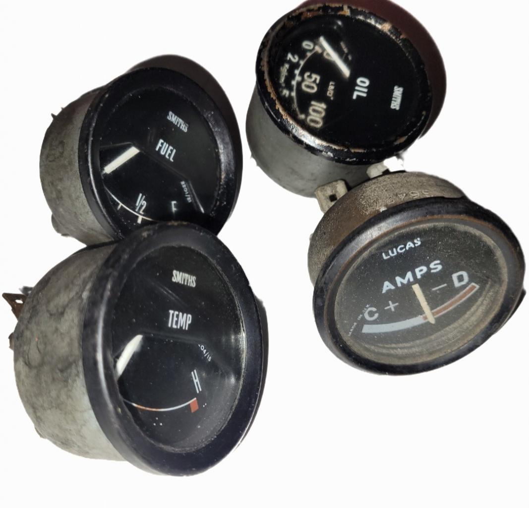 MANOS TRIUMPH TR5 TR6 1ère série LesAnciennes.com