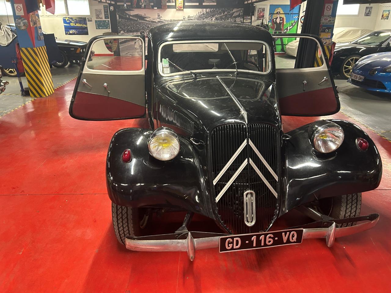 CITROEN Traction 11 B - 1954 LesAnciennes.com