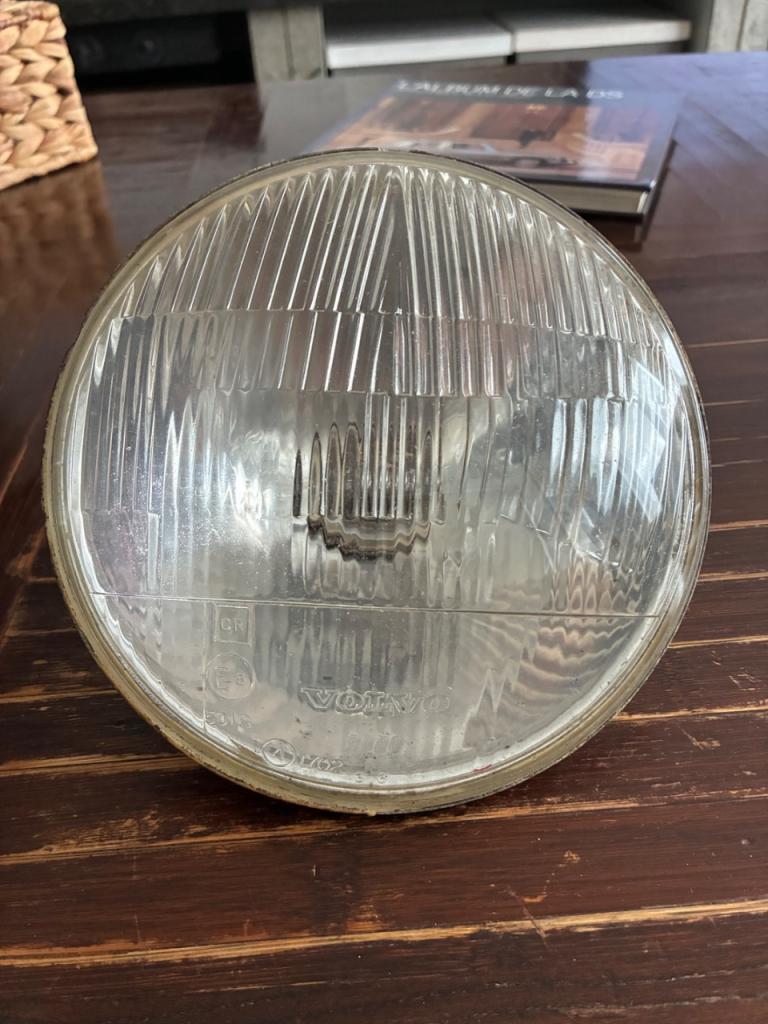 1 phare VOLVO Amazon 142 144 p1800 LesAnciennes.com