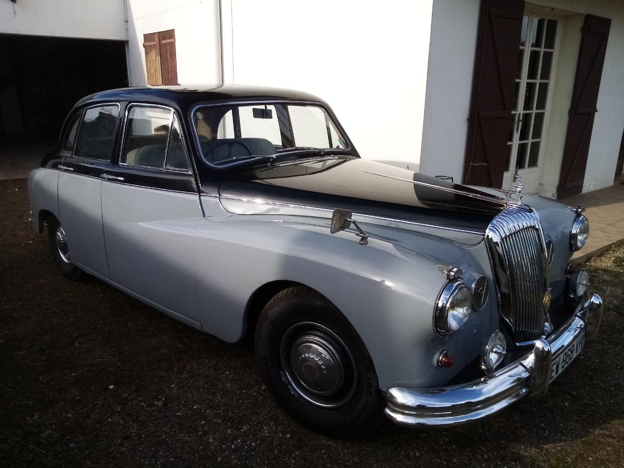 DAIMLER Majestic - 1966 LesAnciennes.com