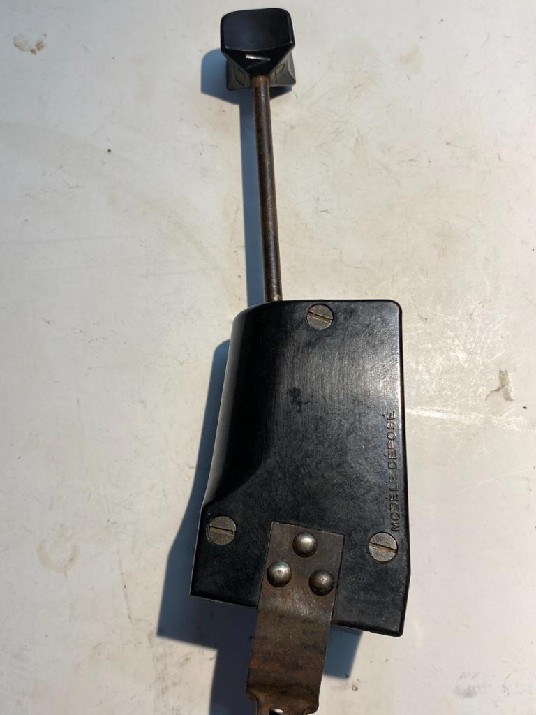 Commodo de phare 2cv LesAnciennes.com