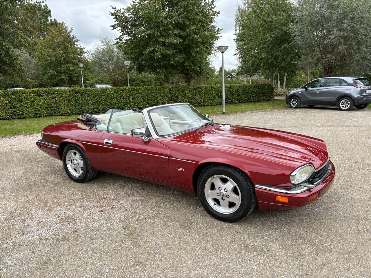 1995 Jaguar XJS Convertible 4.0 LesAnciennes.com