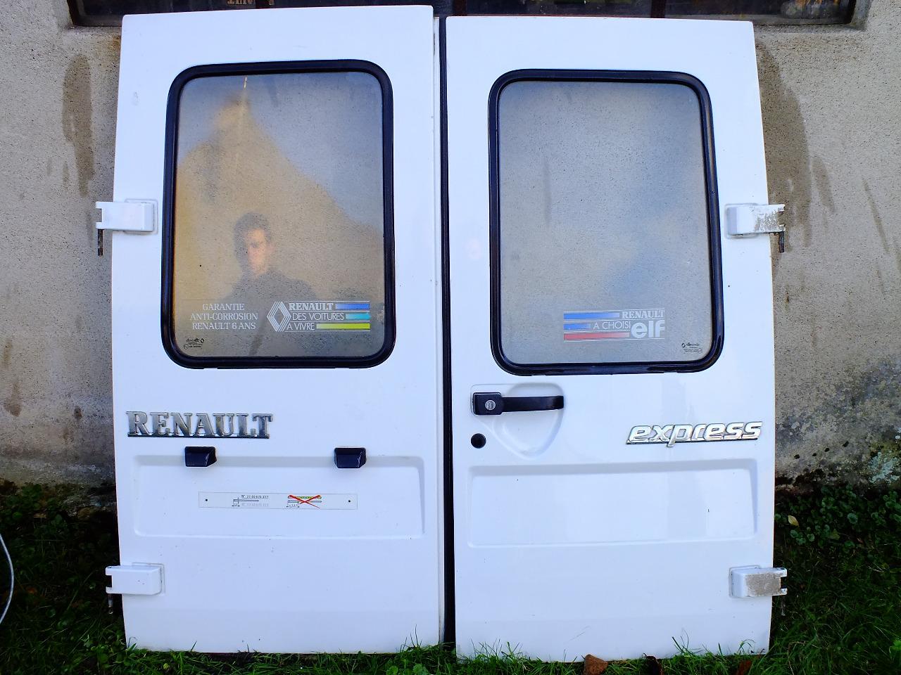 Portes RENAULT express LesAnciennes.com