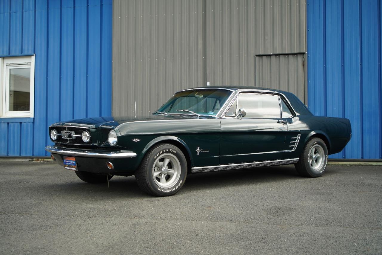 FORD Mustang 289ci - 1966 LesAnciennes.com