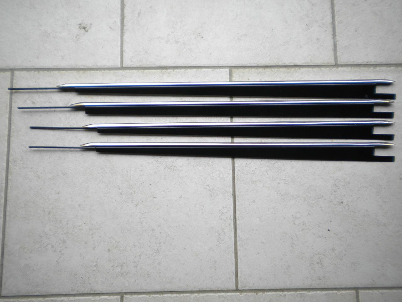 Baguettes d'ailes arrières neuves Alpine A110 LesAnciennes.com