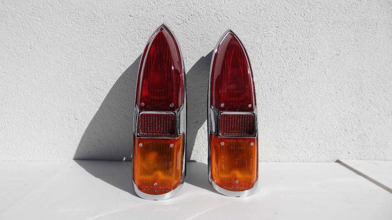 Feux PEUGEOT 404 coupé - cabriolet LesAnciennes.com