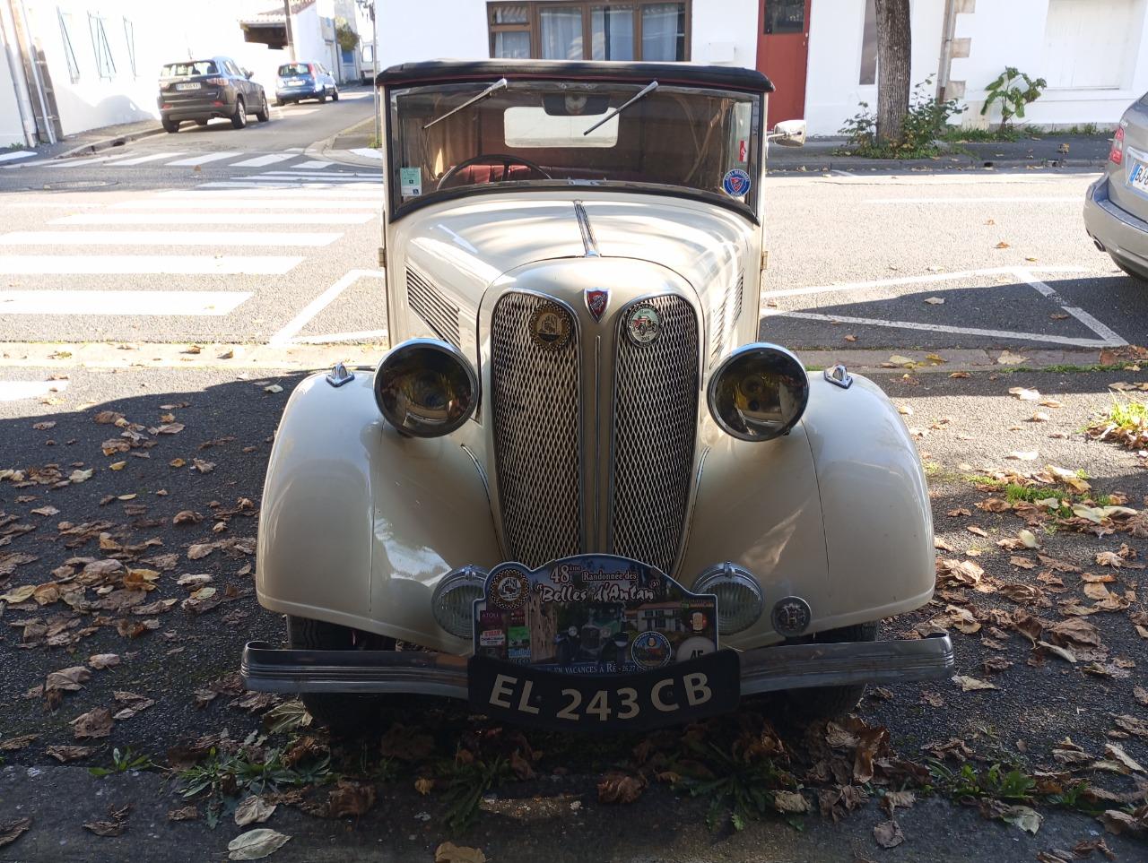 ROSENGART LR4N2 Cabriolet - 1938 LesAnciennes.com