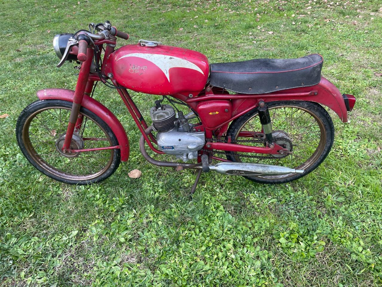 ITOM Astor 50 50 - 1968 LesAnciennes.com